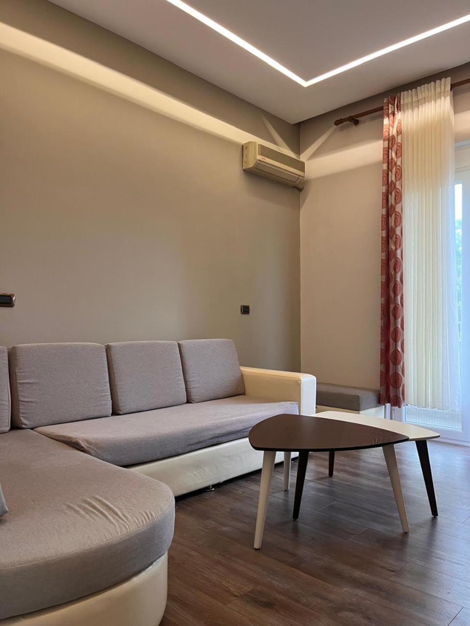 Lukas Apartament Vollga Durres Durrës Exterior foto